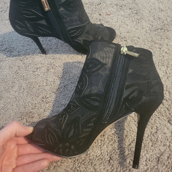 Jessica Simpson Booties - Picture 5 of 5